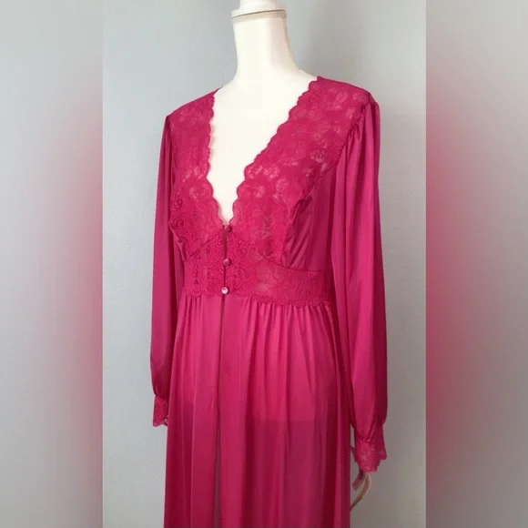 Vtg Shadowline Nylon Robe
